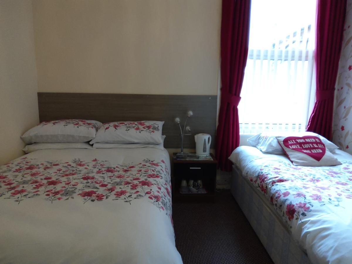 Hotel 33 Blackpool Exteriör bild
