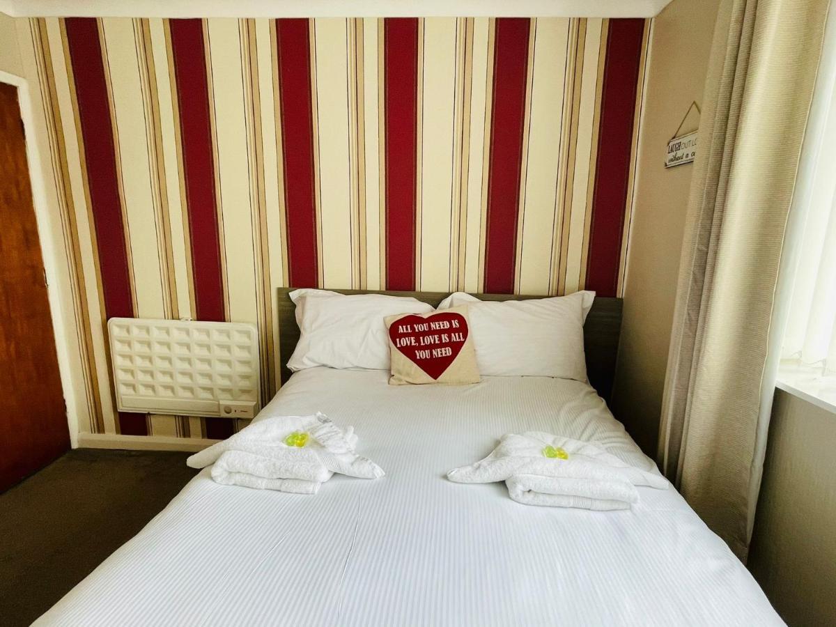 Hotel 33 Blackpool Exteriör bild