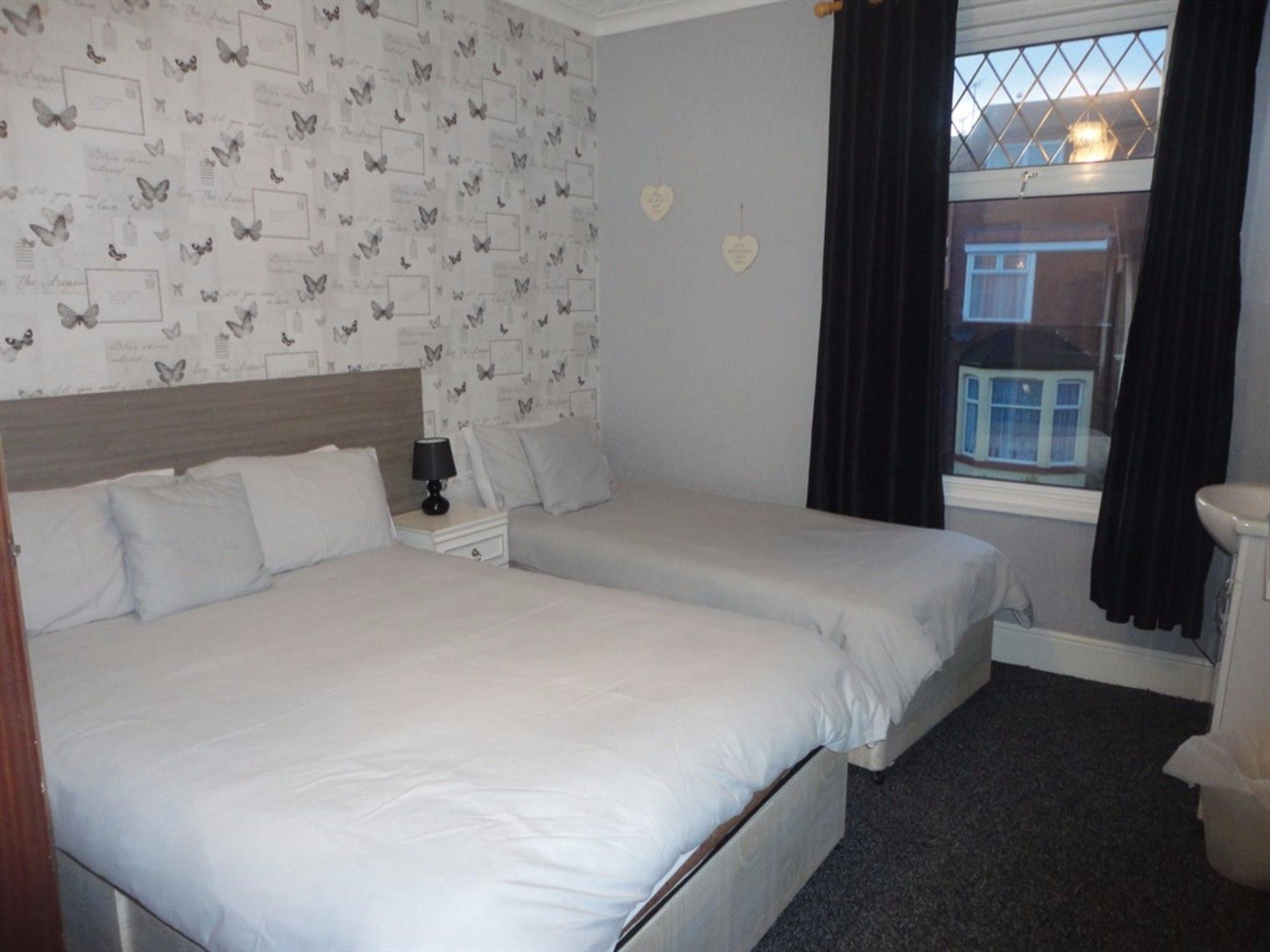 Hotel 33 Blackpool Exteriör bild